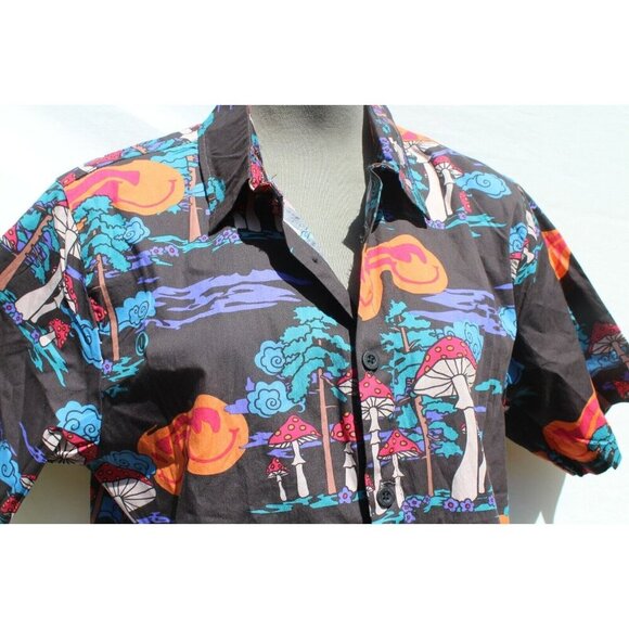 Mens Smilie Face Mushrooms Trippy Button Up Short Sleeve Collard Shirt Small - Picture 3 of 4